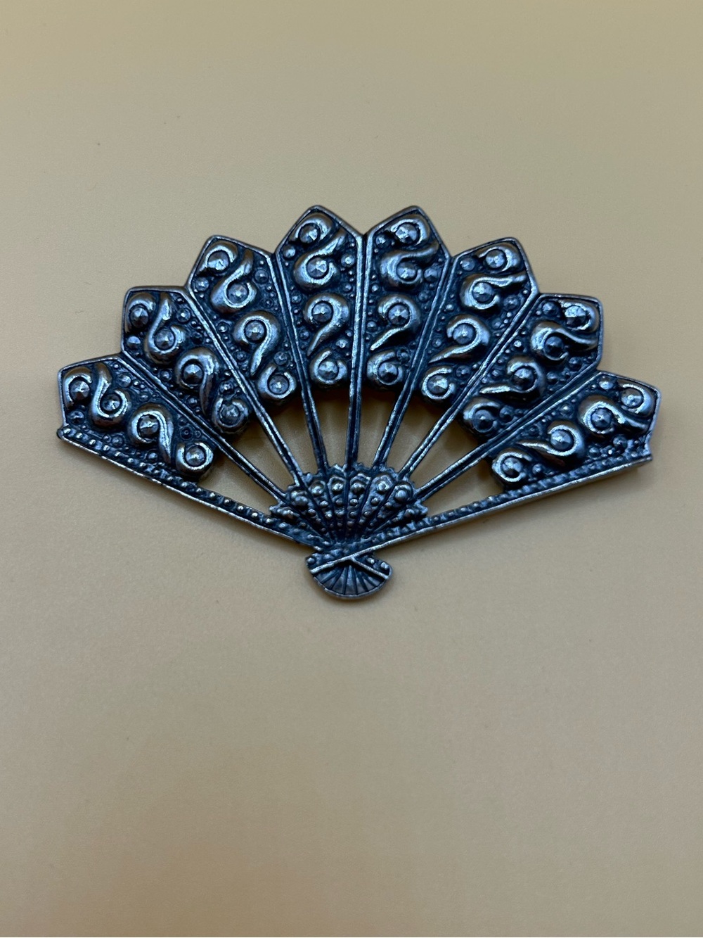 Silver Fan-Shaped Brooch Pin